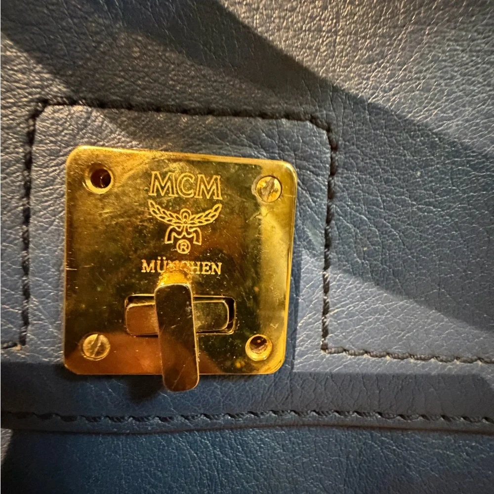MCM Blue Leather Shoulder Bag - Unbranded - Picture 2 of 15